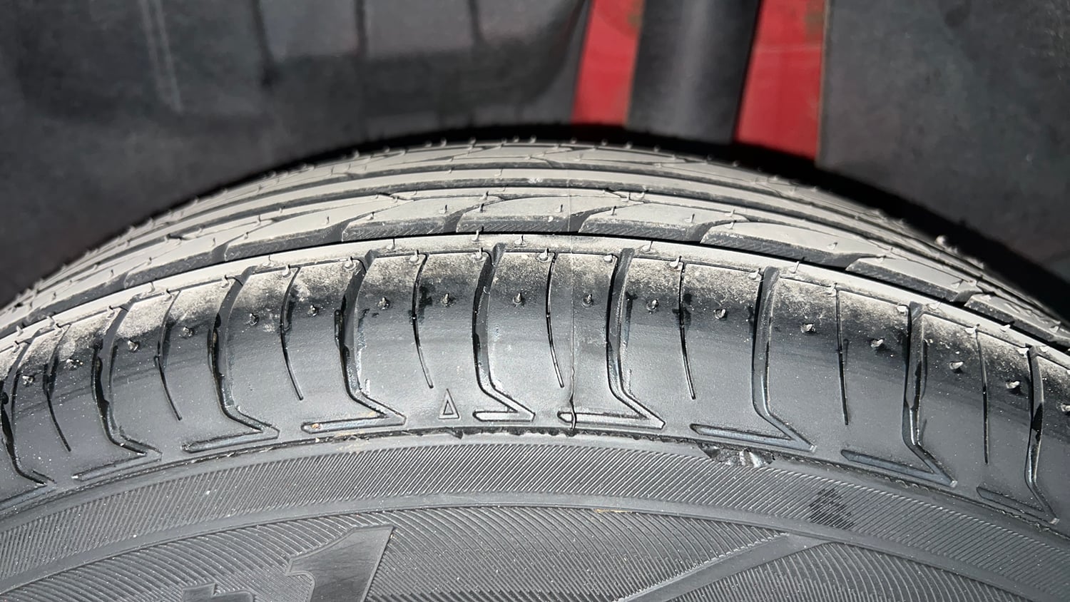 Used 2020 Maruti Suzuki Swift LXi Petrol Manual tyres LEFT REAR TYRE TREAD VIEW