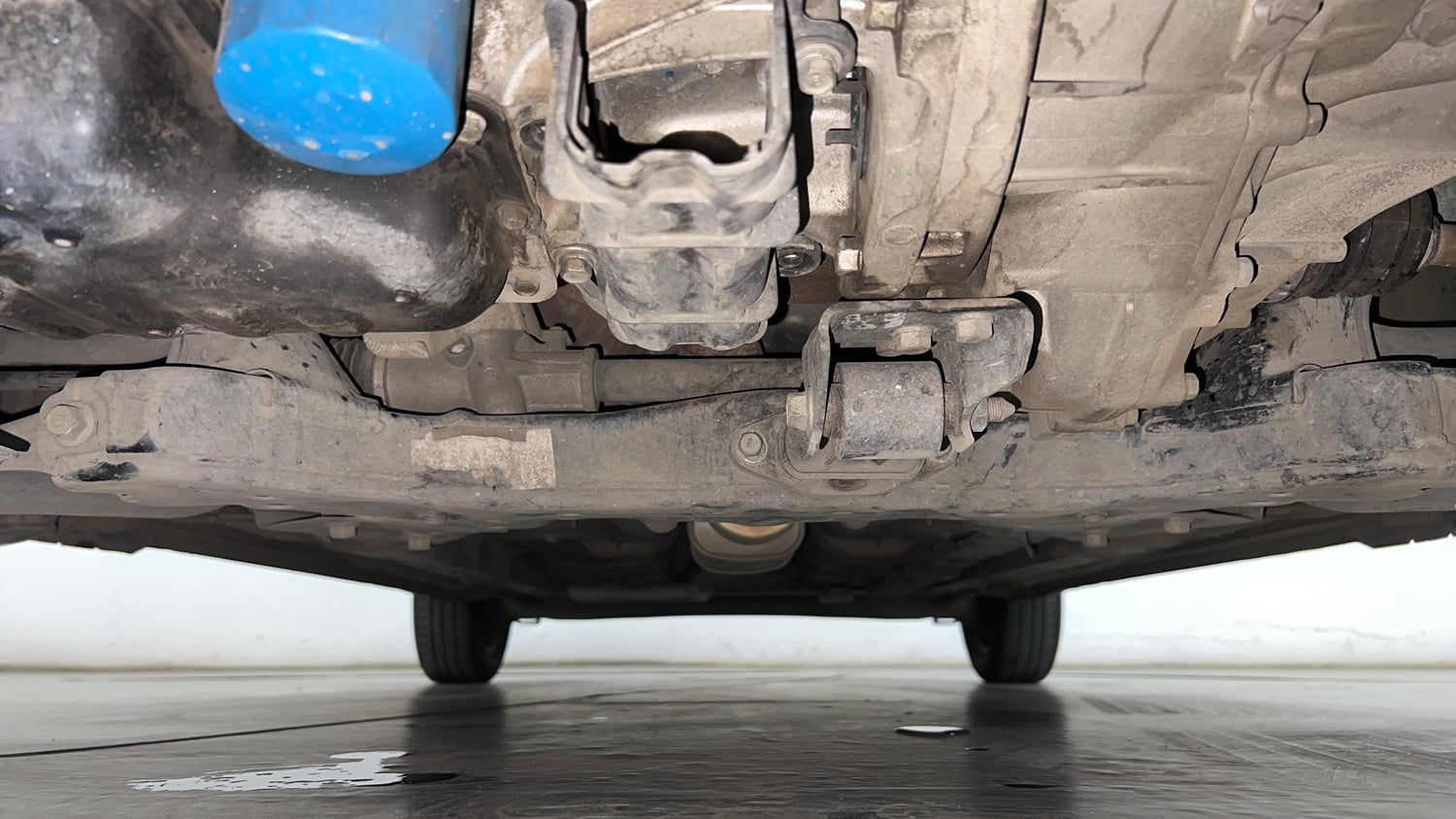 Used 2020 Hyundai Grand i10 Sportz 1.2 Kappa VTVT Petrol Manual extra FRONT LEFT UNDERBODY VIEW