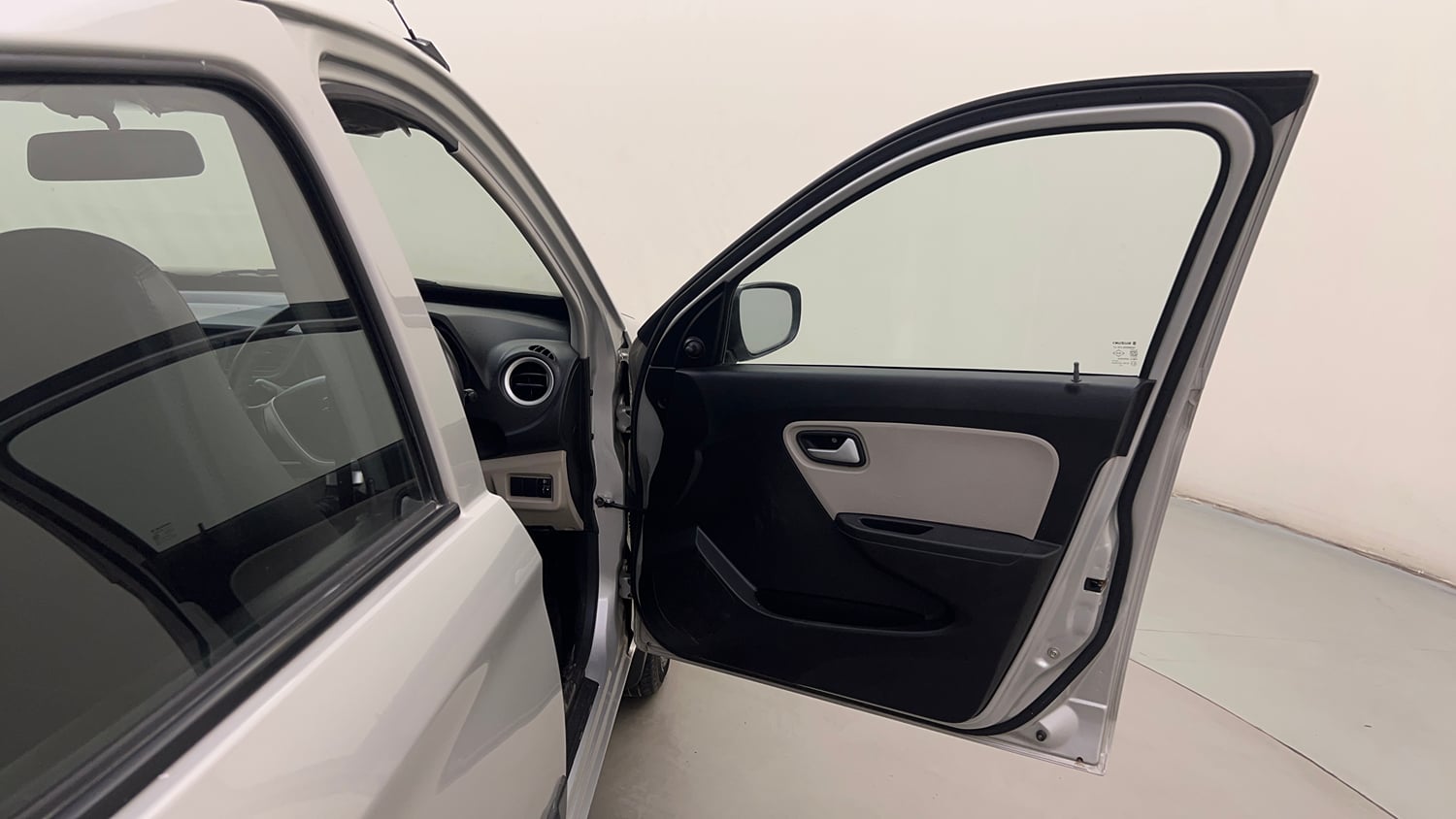 Used 2023 Maruti Suzuki Alto 800 VXi Petrol Manual interior RIGHT FRONT DOOR OPEN VIEW