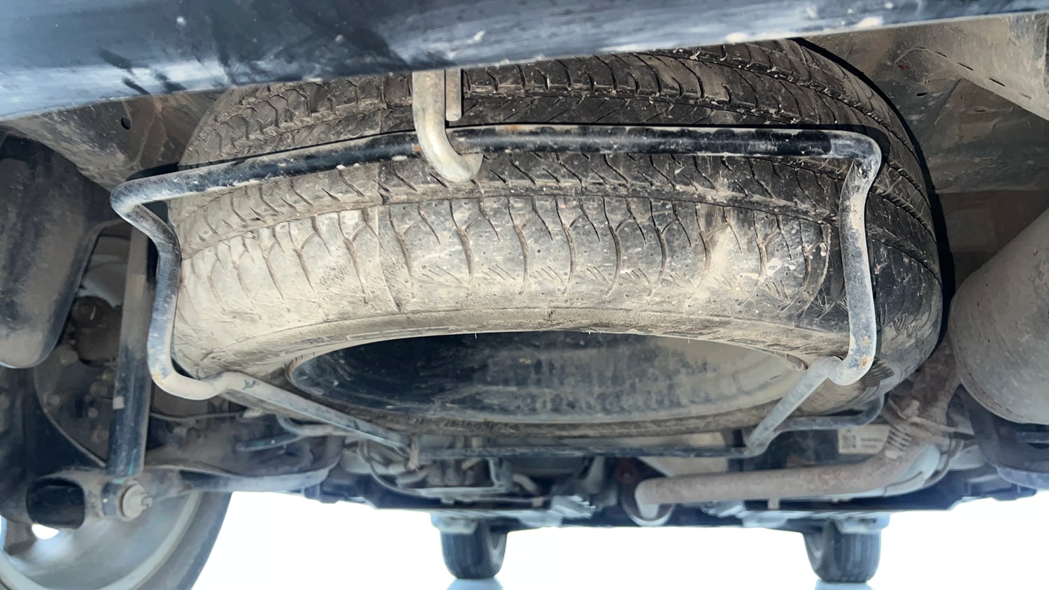 Used 2023 Maruti Suzuki Grand Vitara Zeta Plus Intelligent Hybrid eCVT Hybrid Automatic tyres SPARE TYRE VIEW