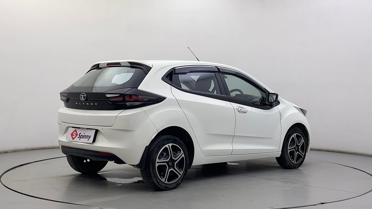 Used 2020 Tata Altroz XT Petrol Petrol Manual exterior RIGHT REAR CORNER VIEW