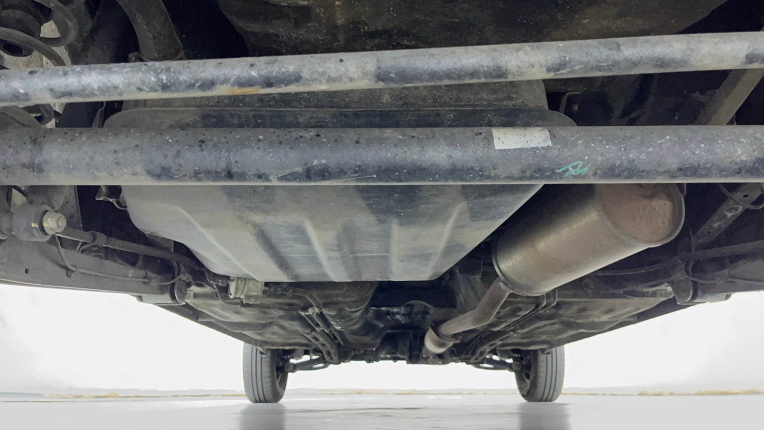 Used 2020 Maruti Suzuki Alto 800 LXi Petrol Manual extra REAR UNDERBODY VIEW (TAKEN FROM REAR)
