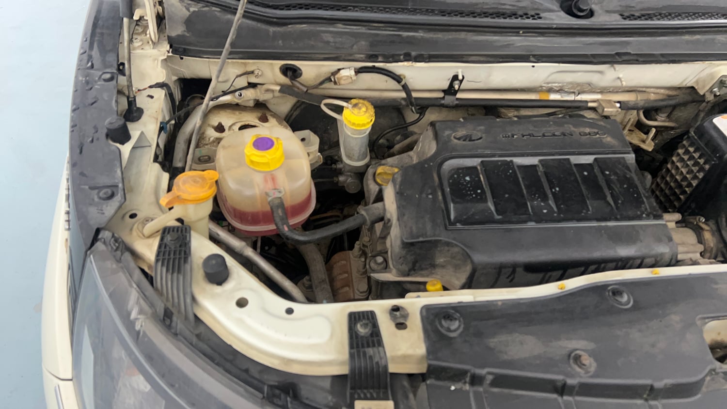 Used 2019 Mahindra KUV100 NXT K4 Plus 6 STR Petrol Manual engine ENGINE RIGHT SIDE VIEW
