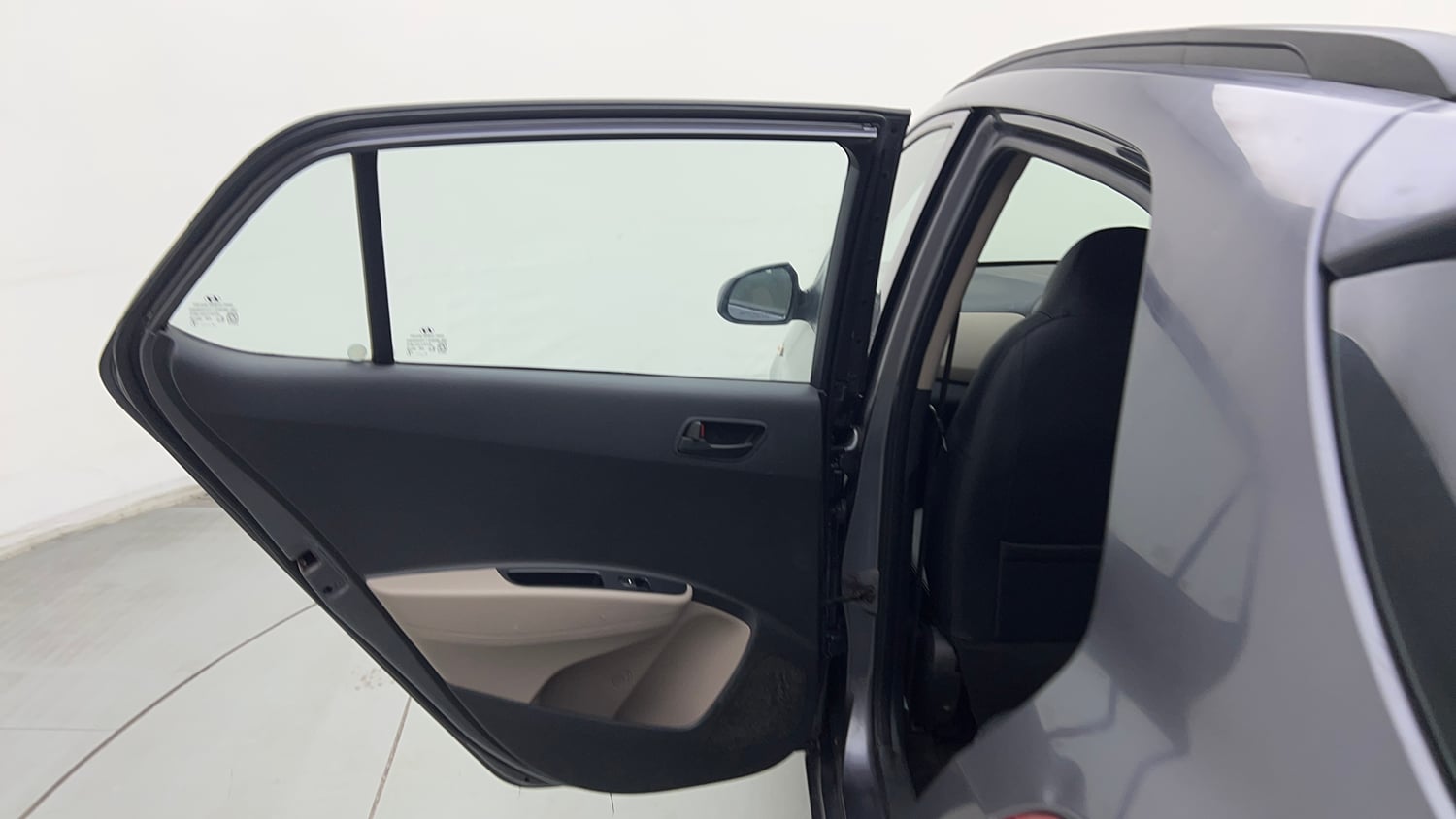 Used 2018 Hyundai Grand i10 Magna 1.2 Kappa VTVT Petrol Manual interior LEFT REAR DOOR OPEN VIEW
