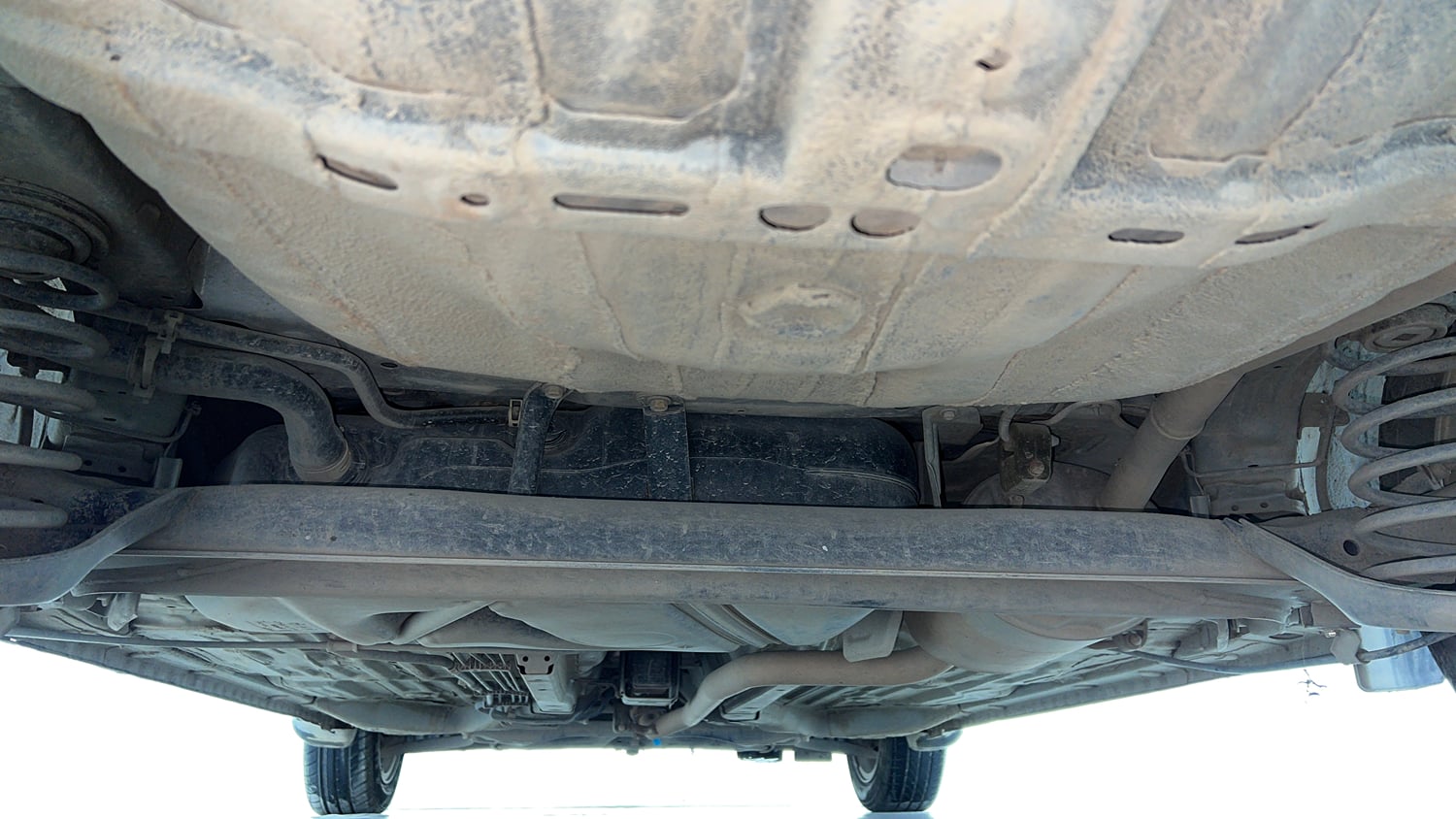 Used 2023 Honda Amaze VX 1.2 Petrol CVT Petrol Automatic extra REAR UNDERBODY VIEW (TAKEN FROM REAR)