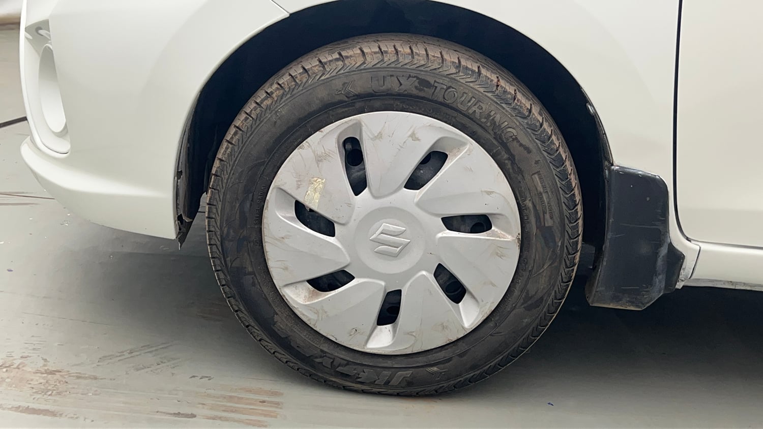 Used 2019 Maruti Suzuki Celerio ZXi Petrol Manual tyres LEFT FRONT TYRE RIM VIEW