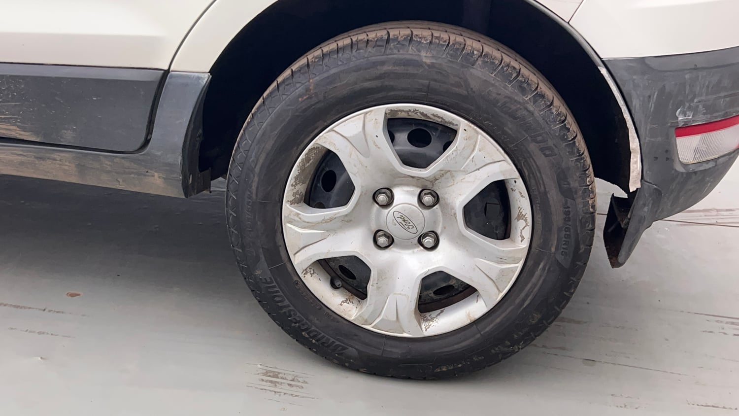 Used 2018 Ford EcoSport Trend 1.5L TDCi Diesel Manual tyres LEFT REAR TYRE RIM VIEW