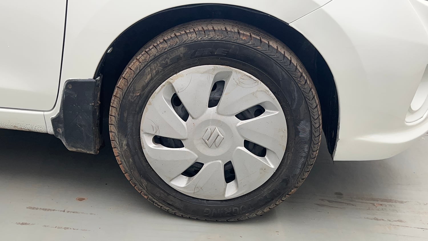 Used 2019 Maruti Suzuki Celerio ZXi Petrol Manual tyres RIGHT FRONT TYRE RIM VIEW