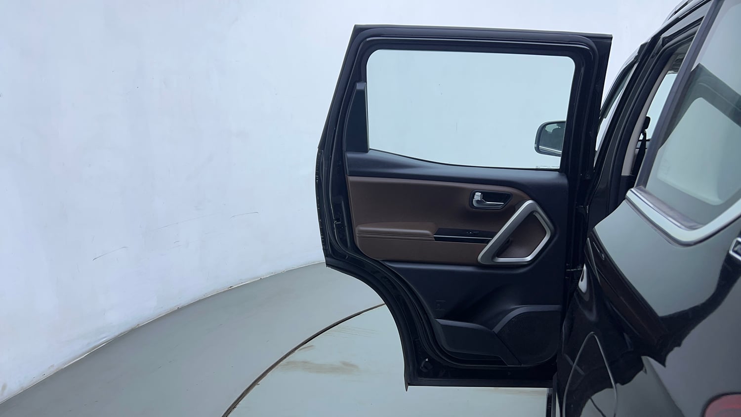 Used 2024 Mahindra Scorpio N Z8 L Diesel AT 4WD 7 STR Diesel Automatic interior LEFT REAR DOOR OPEN VIEW