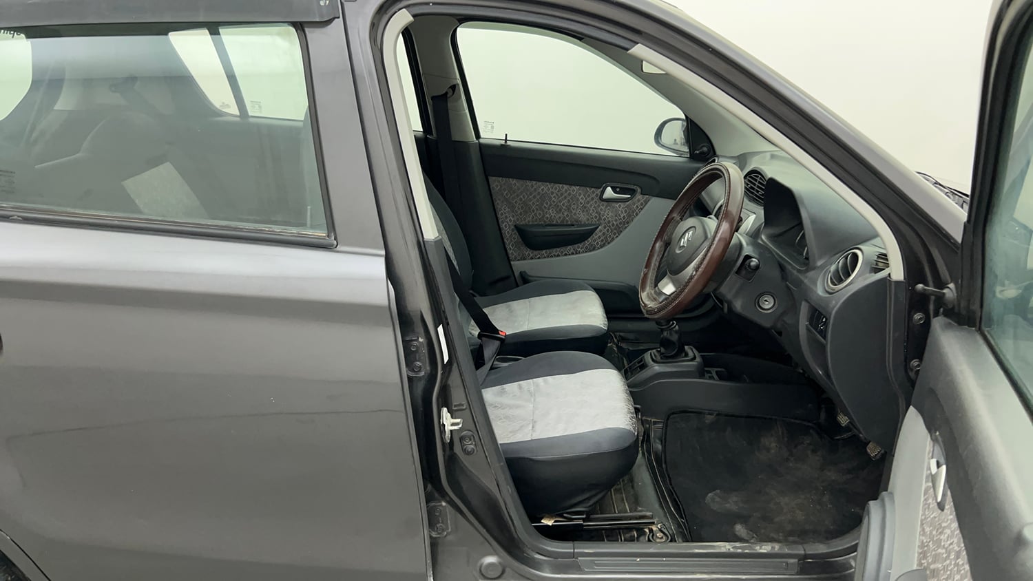 Used 2018 Maruti Suzuki Alto 800 LXi Petrol Manual interior RIGHT SIDE FRONT DOOR CABIN VIEW
