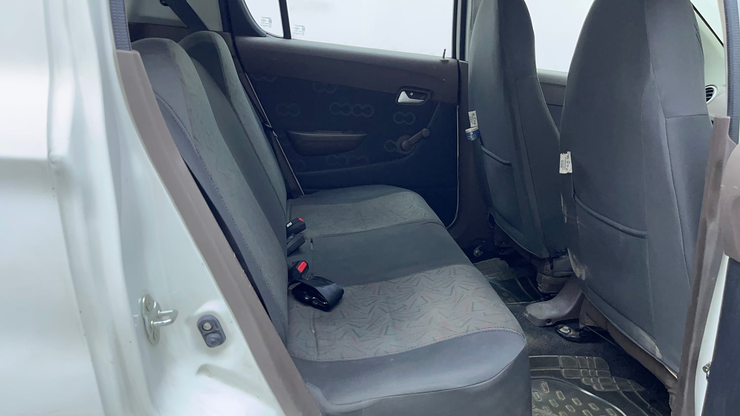 Used 2013 Maruti Suzuki Alto 800 Lxi Petrol Manual interior RIGHT SIDE REAR DOOR CABIN VIEW