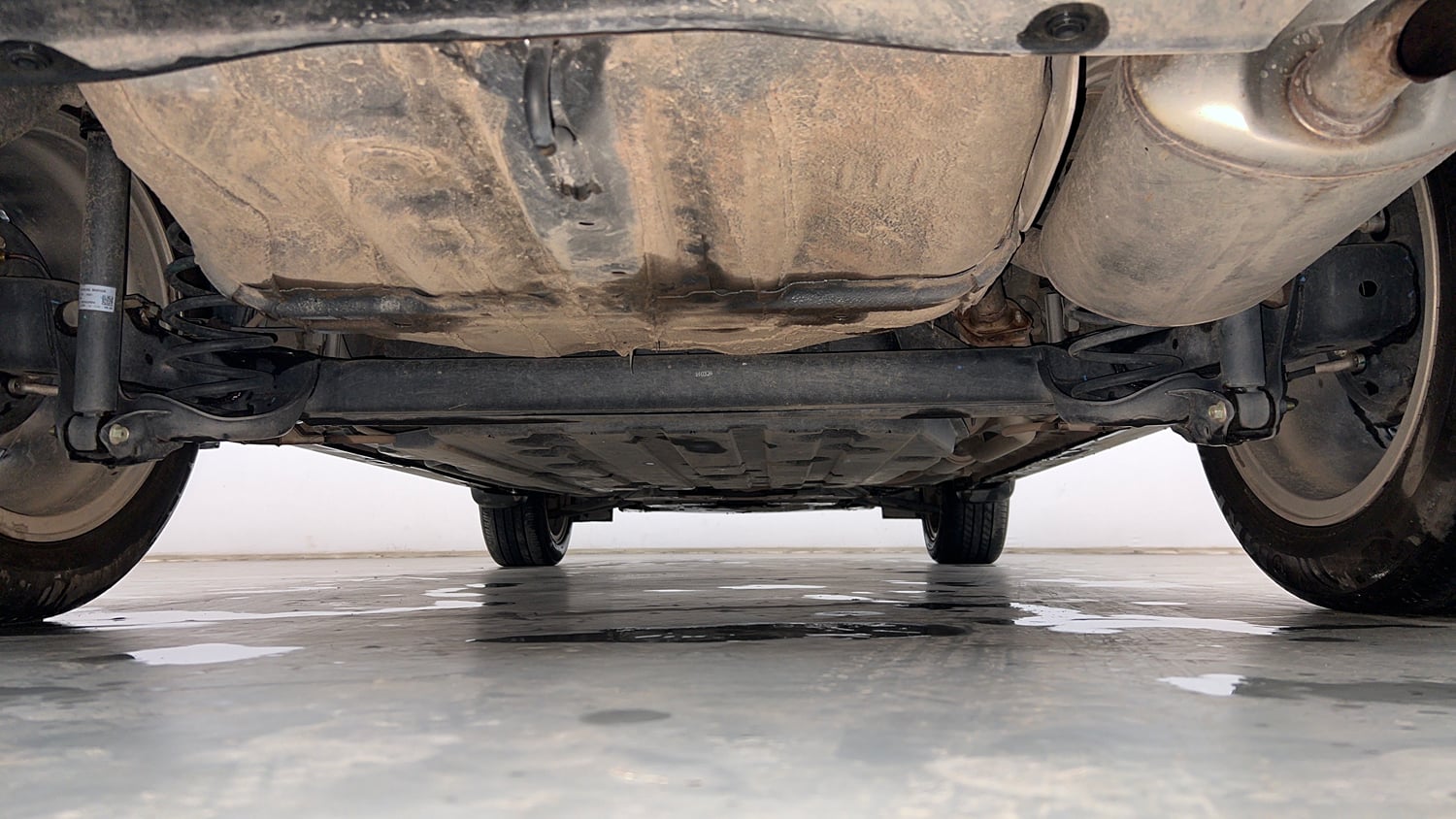 Used 2024 Honda Elevate ZX CVT Petrol Automatic extra REAR UNDERBODY VIEW (TAKEN FROM REAR)