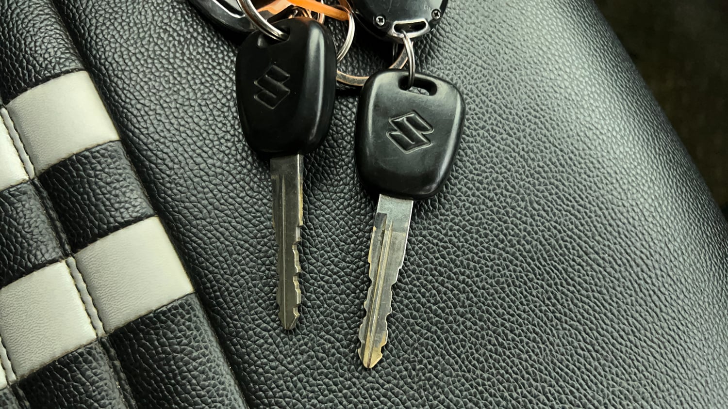 Used 2018 Maruti Suzuki Swift LXi Petrol Manual extra CAR KEY VIEW