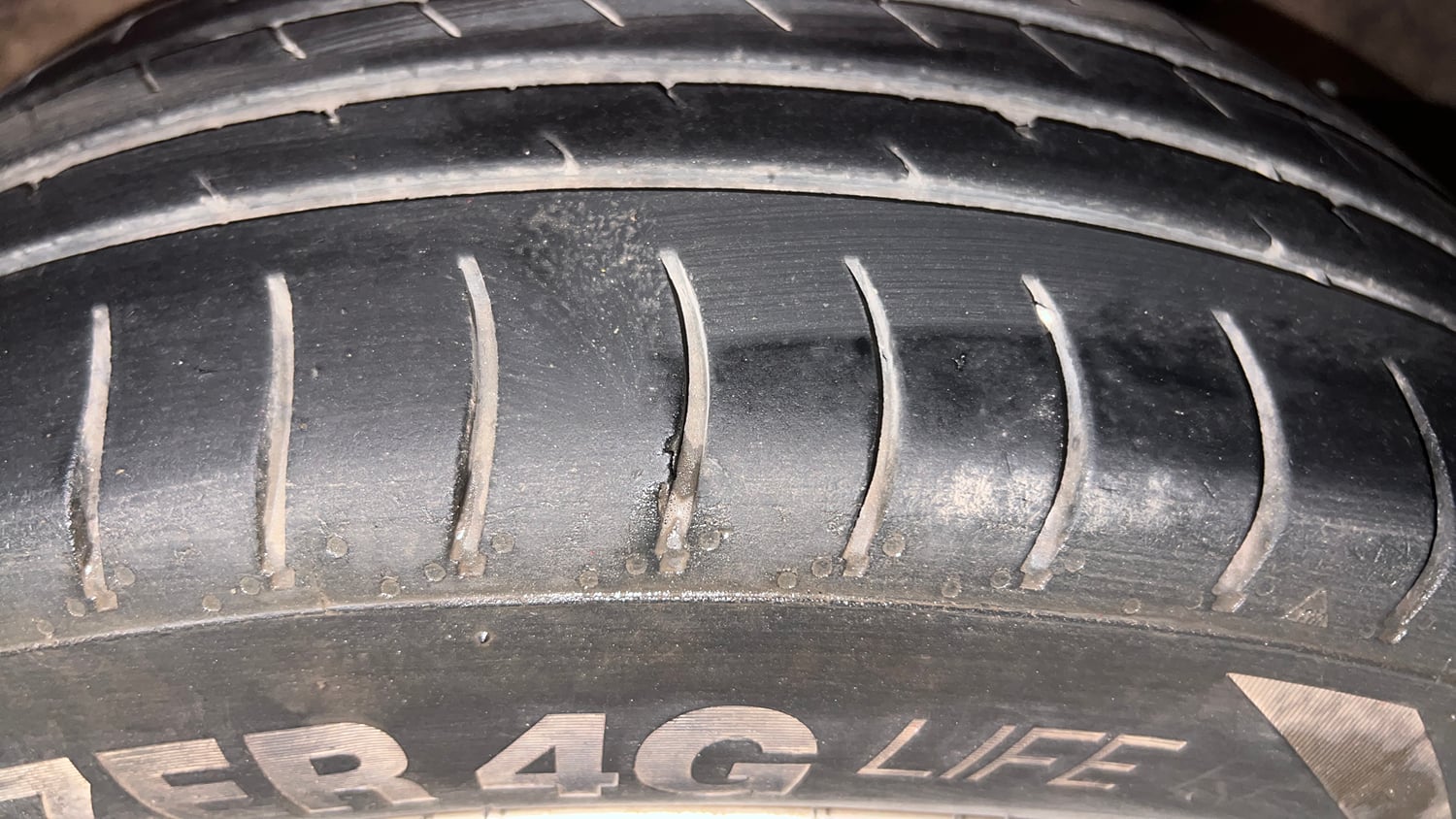 Used 2019 Hyundai Santro Sportz Petrol Manual tyres LEFT REAR TYRE TREAD VIEW