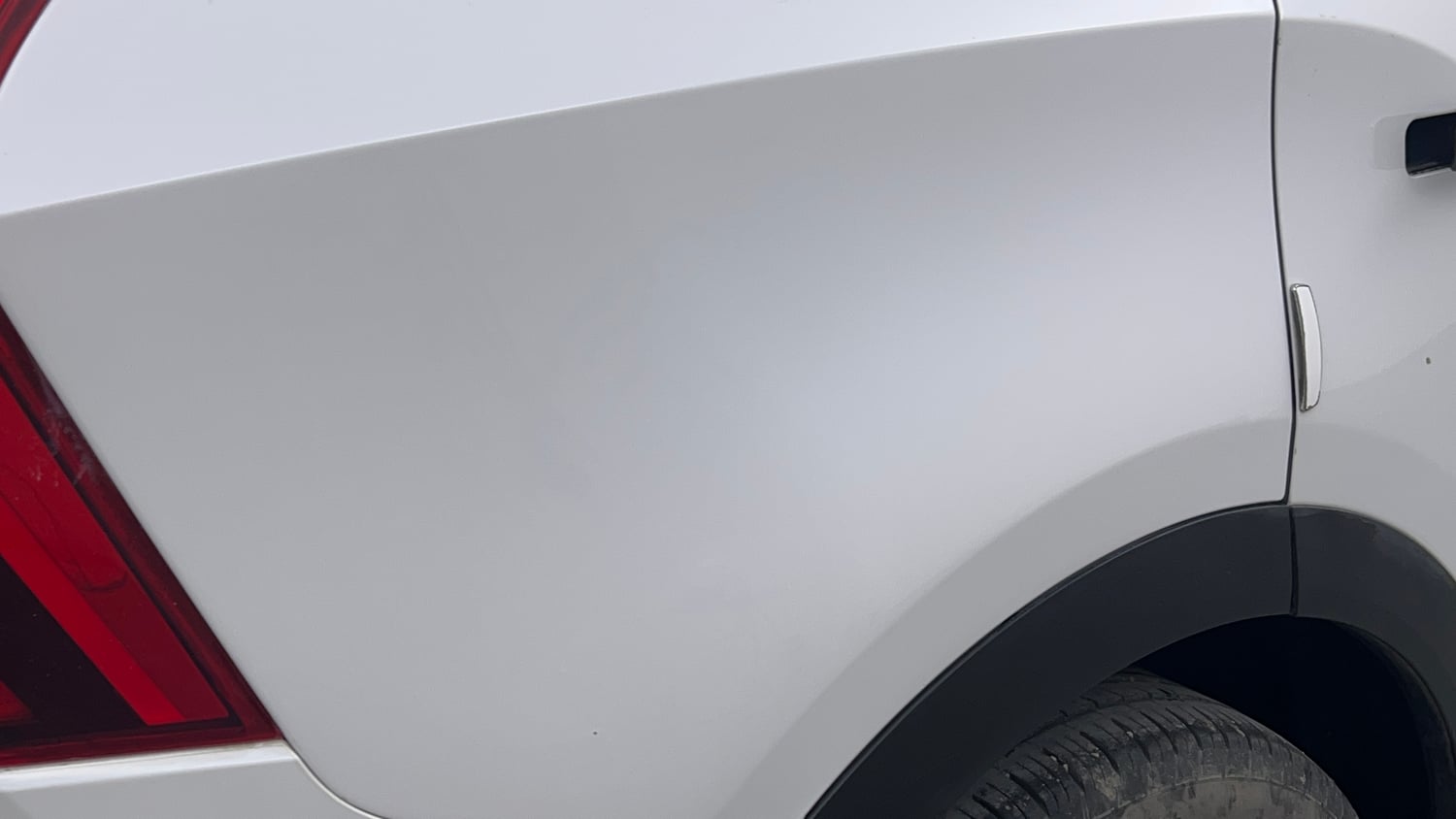 Used 2022 Mahindra XUV700 AX 7 Petrol MT 7 STR Petrol Manual dents MINOR DENT