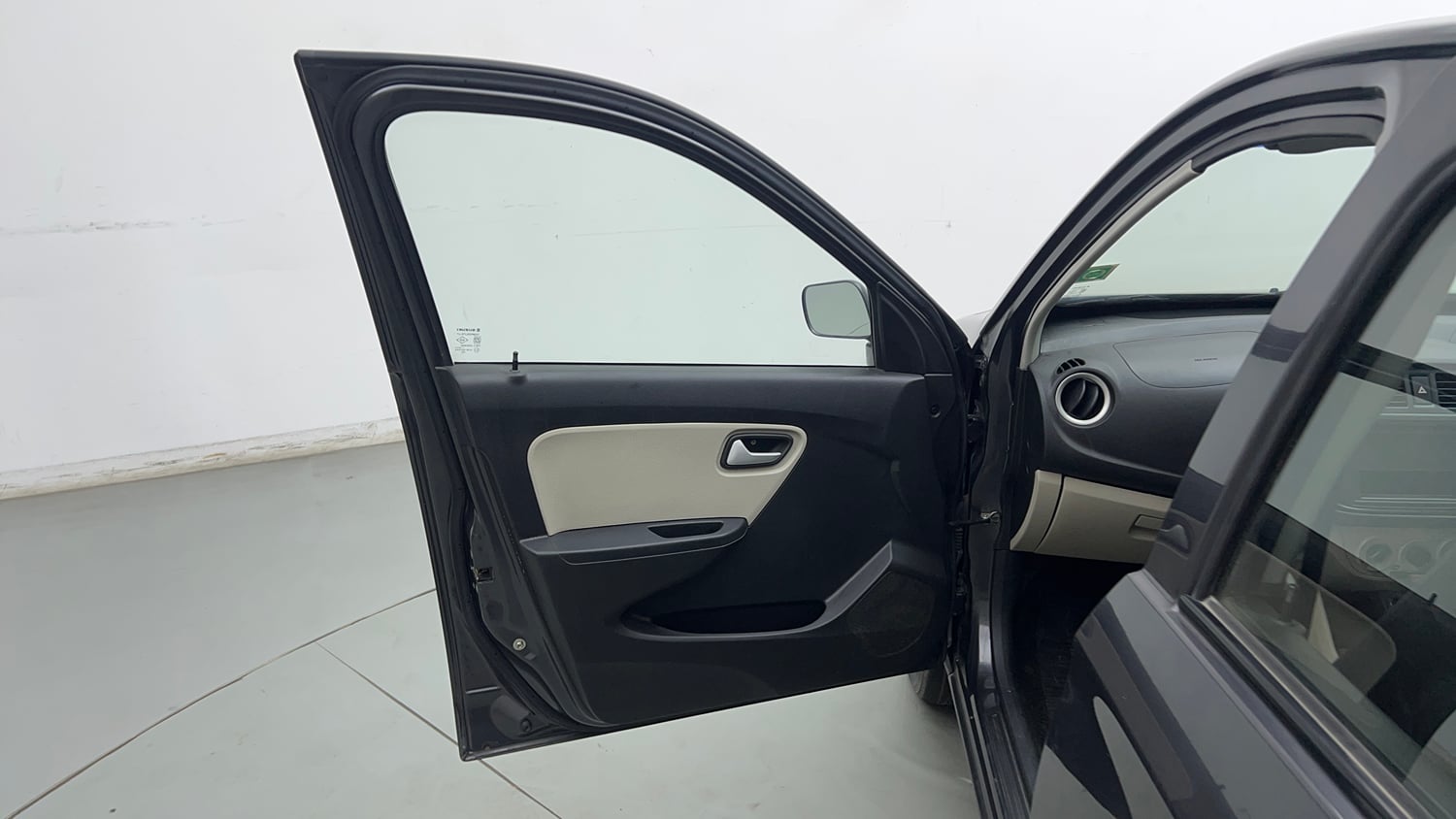 Used 2021 Maruti Suzuki Alto 800 LXi (O) Petrol Manual interior LEFT FRONT DOOR OPEN VIEW