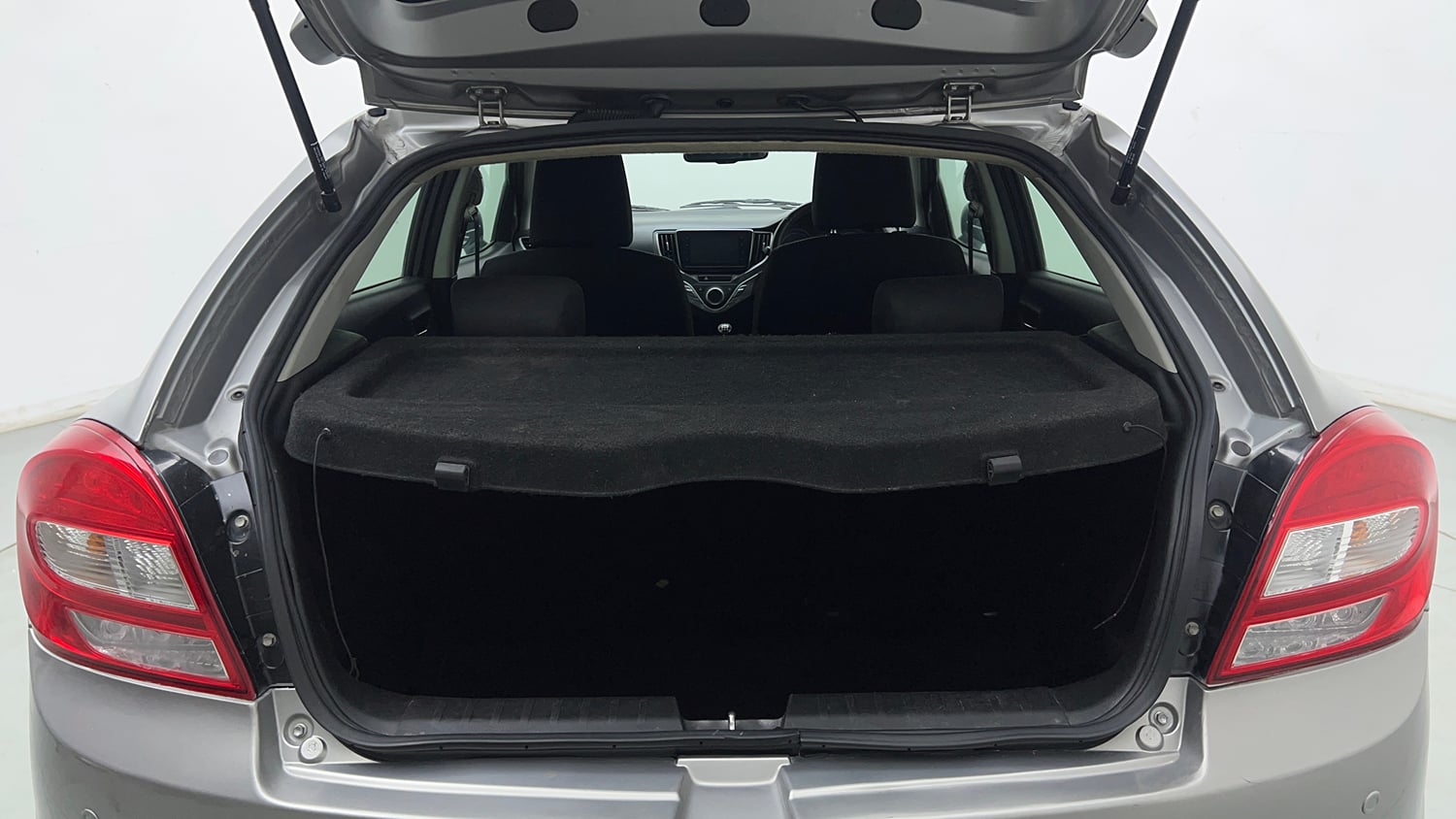Used 2019 Maruti Suzuki Baleno Alpha Petrol Manual interior DICKY INSIDE VIEW