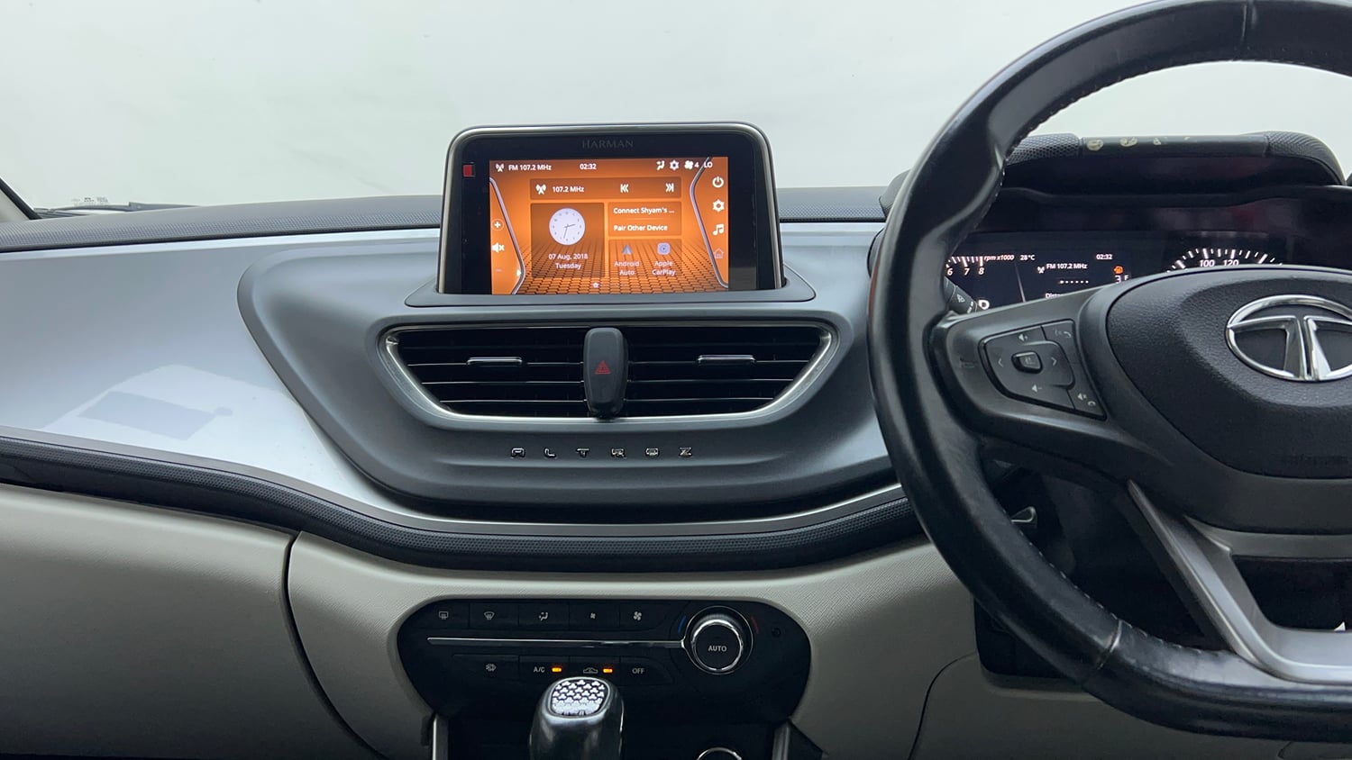 Used 2022 Tata Altroz XZA Plus Petrol Petrol Automatic interior MUSIC SYSTEM & AC CONTROL VIEW