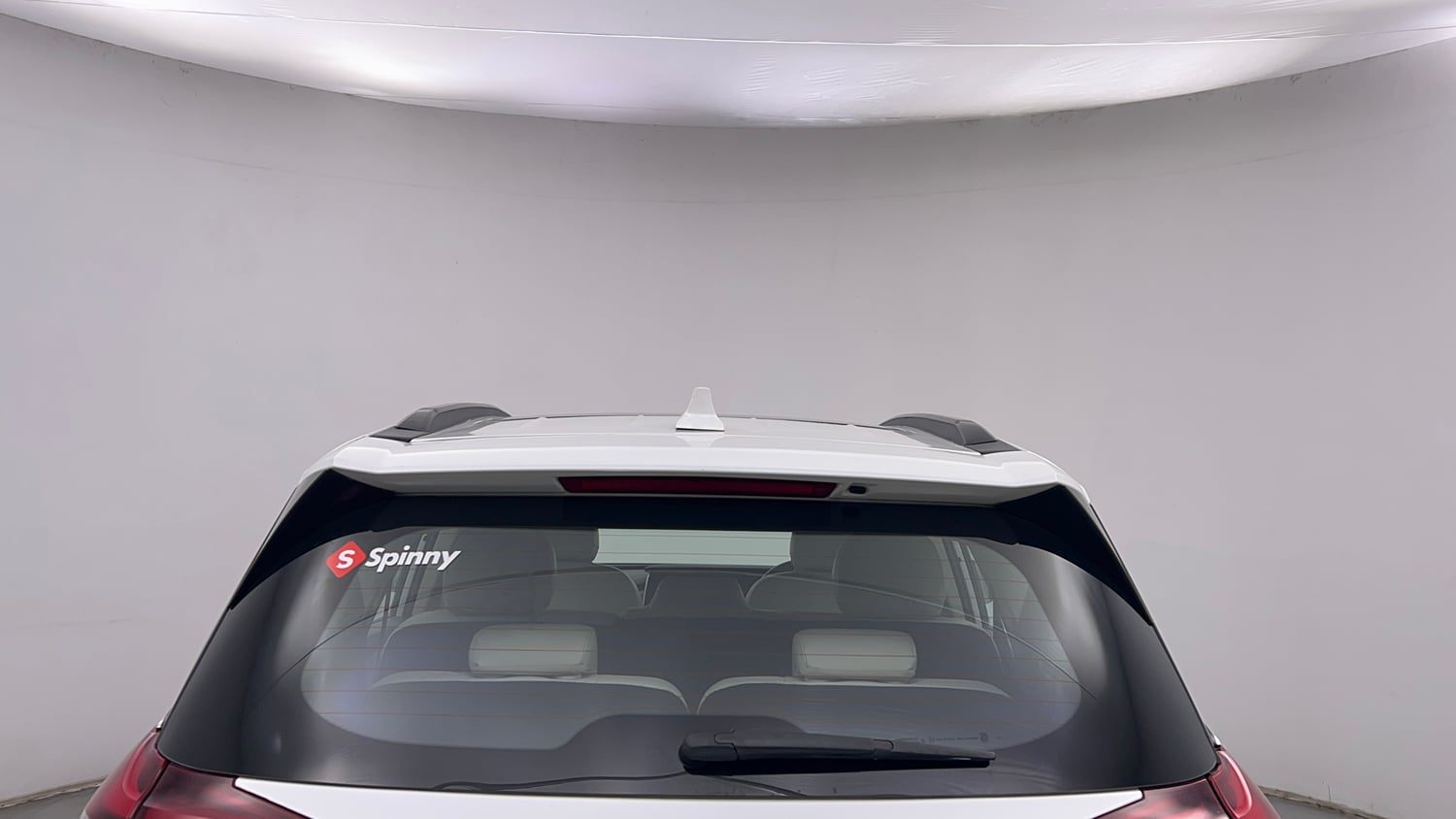 Used 2022 Mahindra XUV700 AX 7 Petrol MT 7 STR Petrol Manual exterior BACK WINDSHIELD VIEW