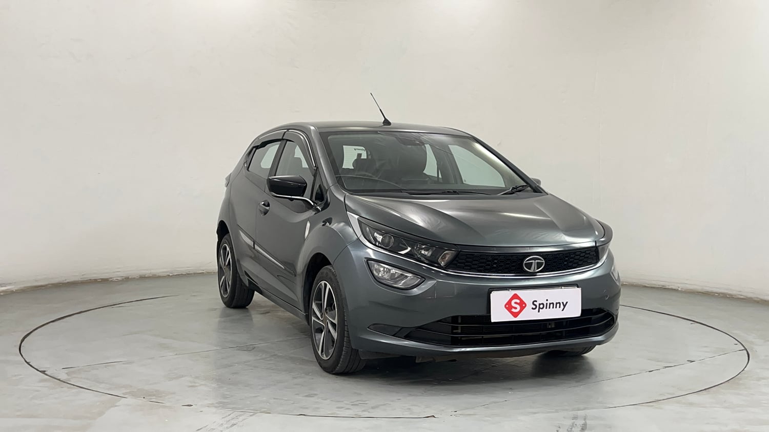 Used 2022 Tata Altroz XZ Diesel Diesel Manual exterior RIGHT FRONT CORNER VIEW
