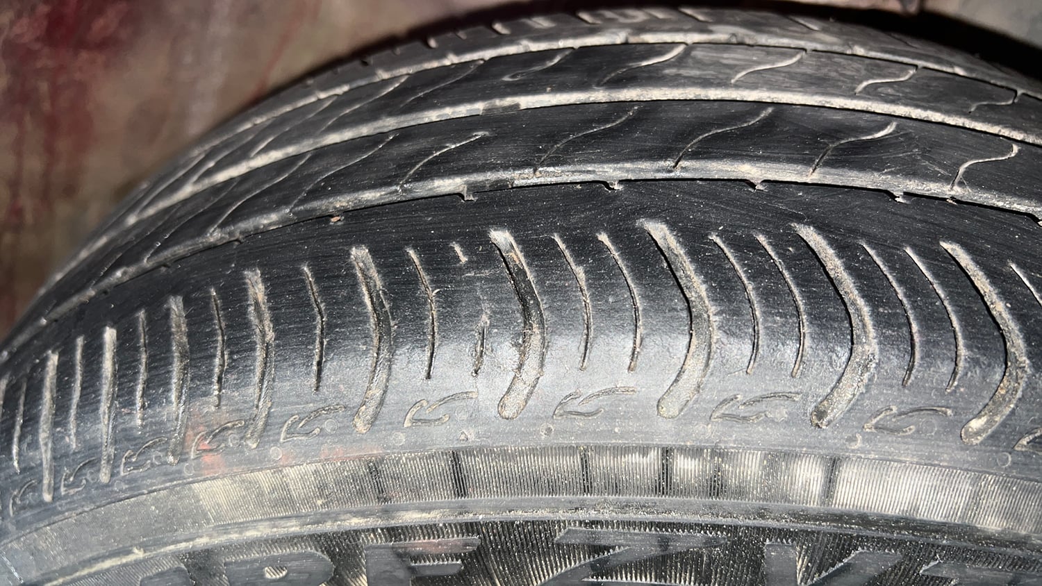 Used 2022 Honda Amaze VX MT 1.2 Petrol Petrol Manual tyres RIGHT FRONT TYRE TREAD VIEW