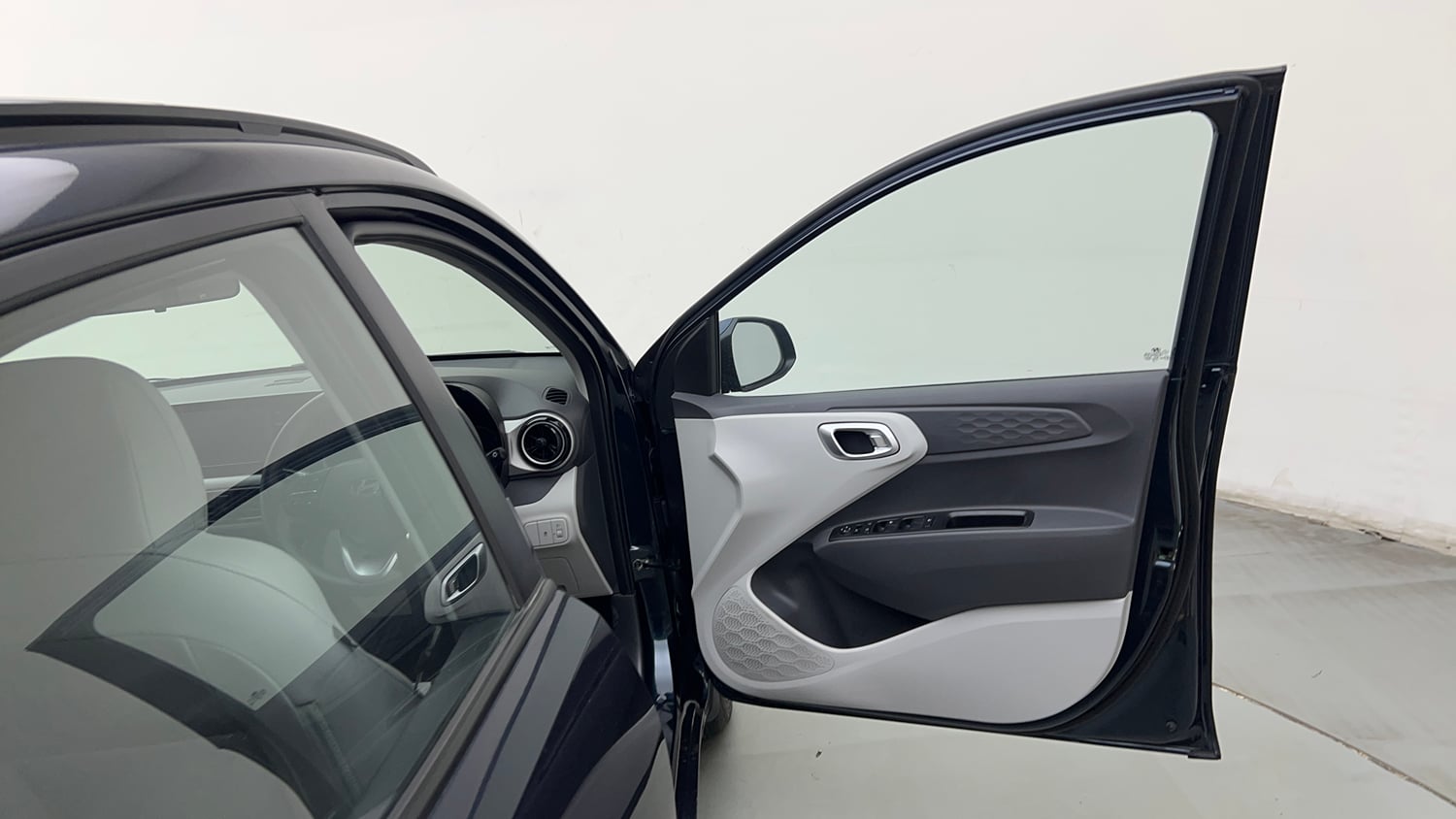 Used 2023 Hyundai Grand i10 Nios Sportz AMT 1.2 Kappa VTVT Petrol Automatic interior RIGHT FRONT DOOR OPEN VIEW