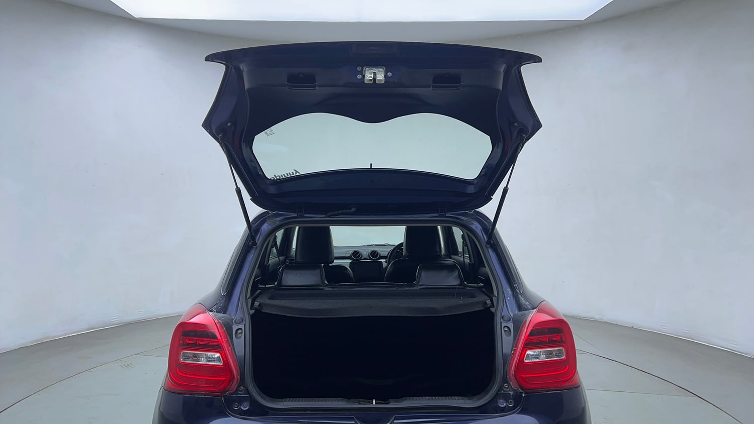 Used 2019 Maruti Suzuki Swift VXi Petrol Manual interior DICKY DOOR OPEN VIEW
