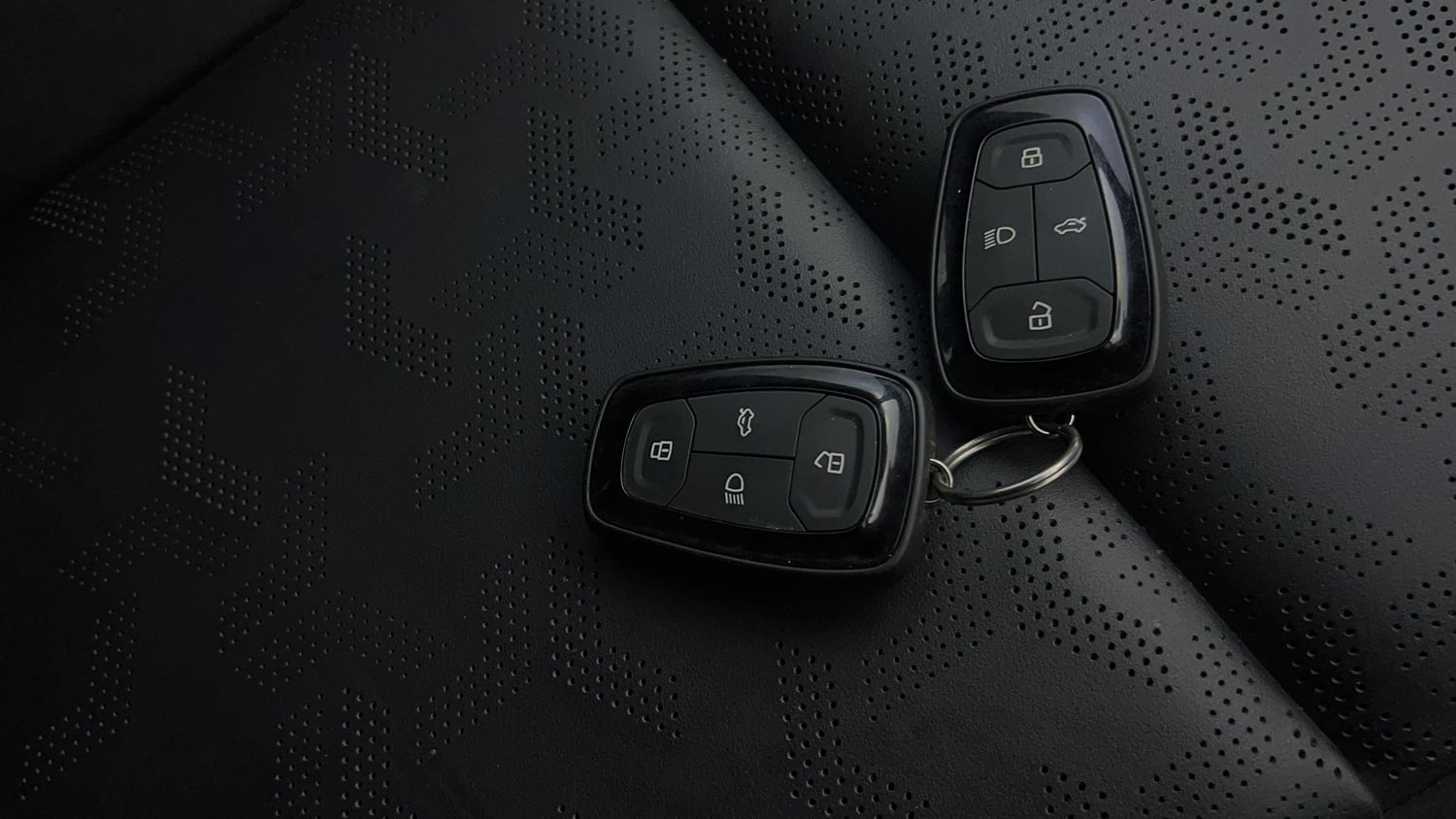 Used 2022 Tata Altroz XZ Plus i-Turbo Petrol Dark Edition Petrol Manual extra CAR KEY VIEW