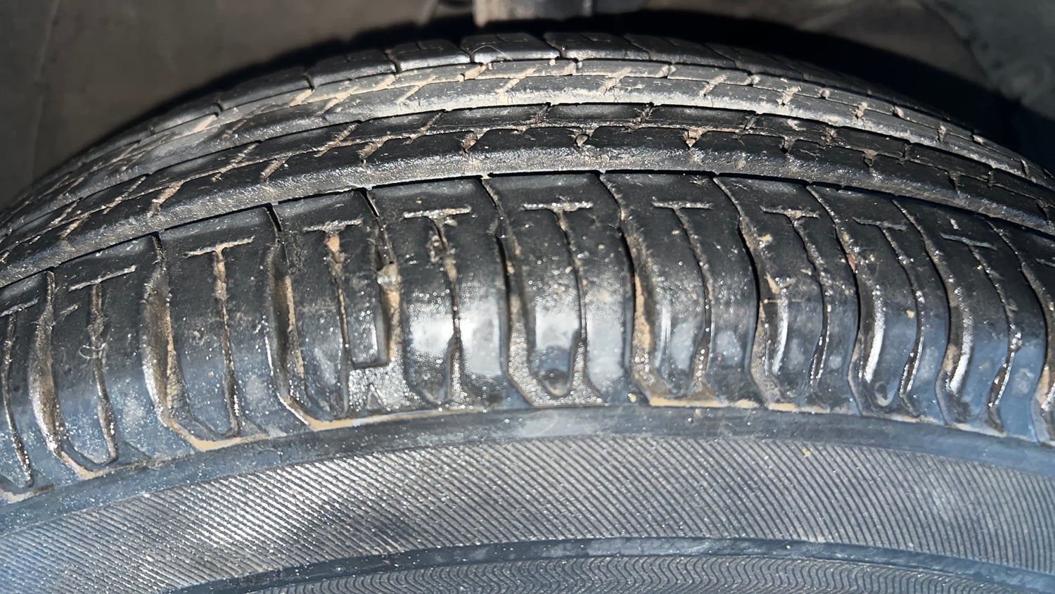 Used 2019 Maruti Suzuki Swift VXi Petrol Manual tyres RIGHT FRONT TYRE TREAD VIEW