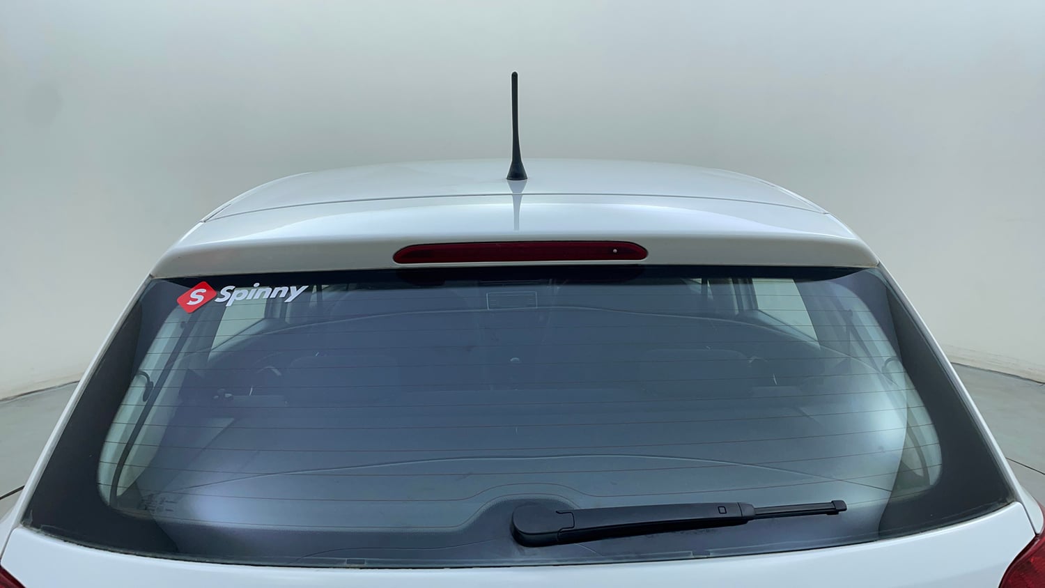 Used 2014 Volkswagen Polo Comfortline 1.2L (P) Petrol Manual exterior BACK WINDSHIELD VIEW
