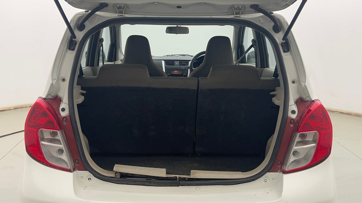 Used 2019 Maruti Suzuki Celerio ZXi Petrol Manual interior DICKY INSIDE VIEW