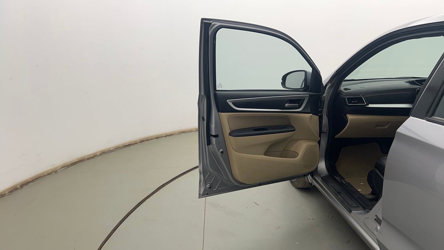 Used 2022 Honda Amaze VX MT 1.2 Petrol Petrol Manual interior LEFT FRONT DOOR OPEN VIEW