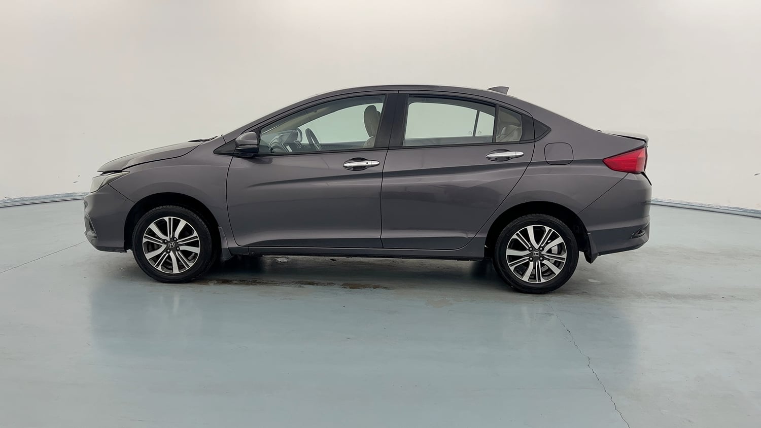 Used 2018 Honda City V Petrol Petrol Manual exterior LEFT SIDE VIEW