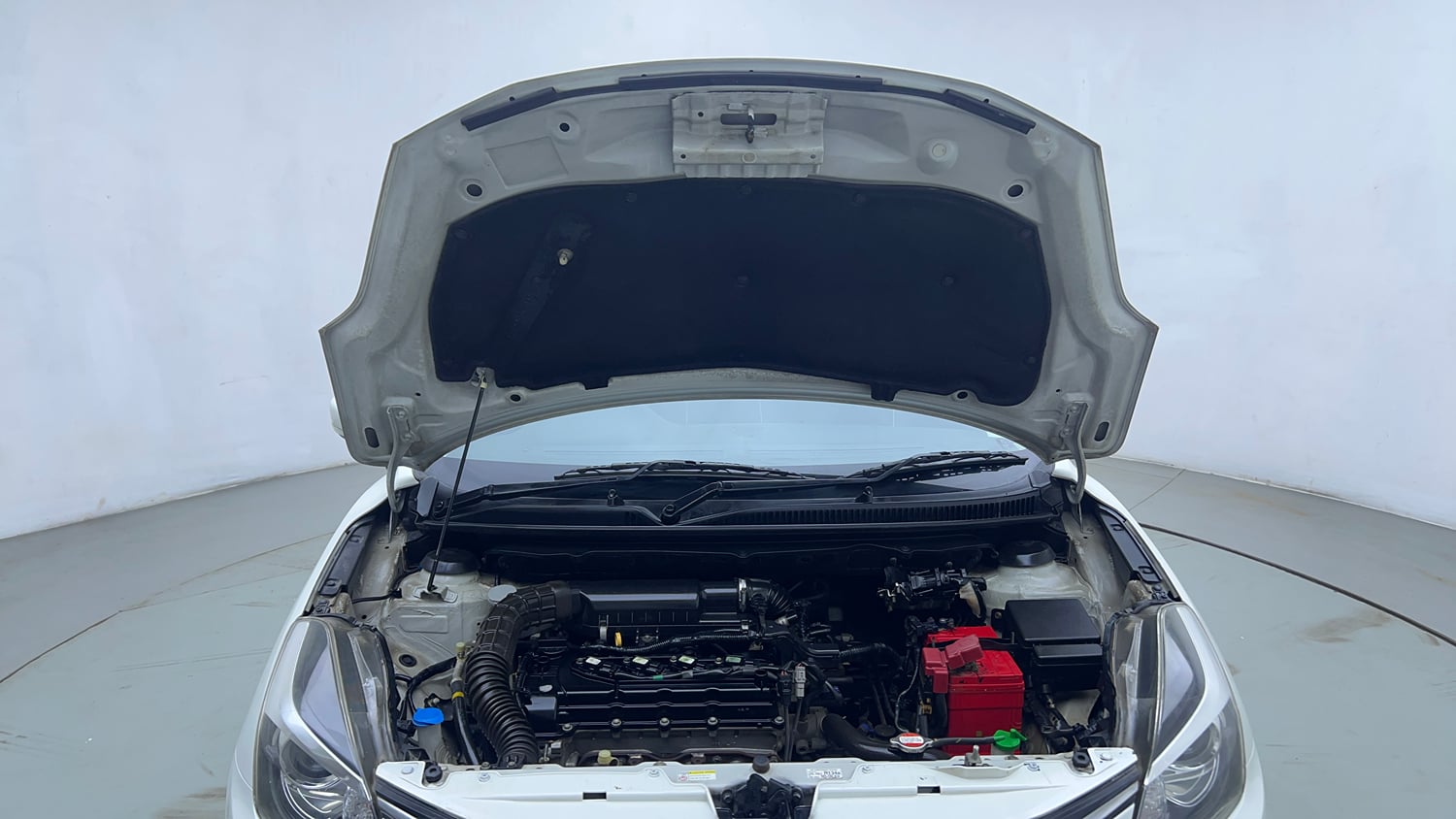 Used 2018 Maruti Suzuki Baleno Alpha 1.2 Petrol Manual engine ENGINE & BONNET OPEN FRONT VIEW