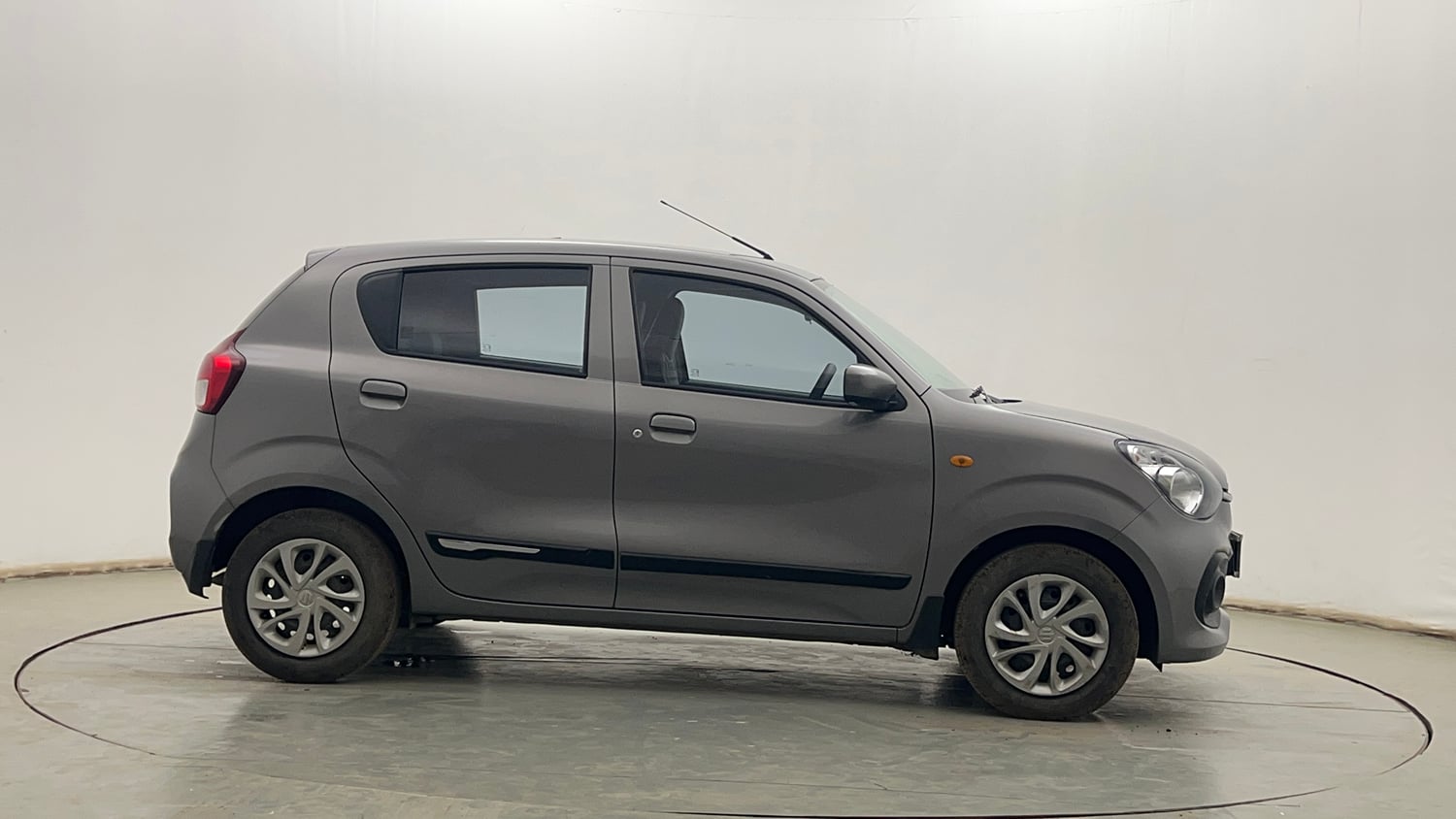 Used 2023 Maruti Suzuki Celerio VXi Petrol Manual exterior RIGHT SIDE VIEW