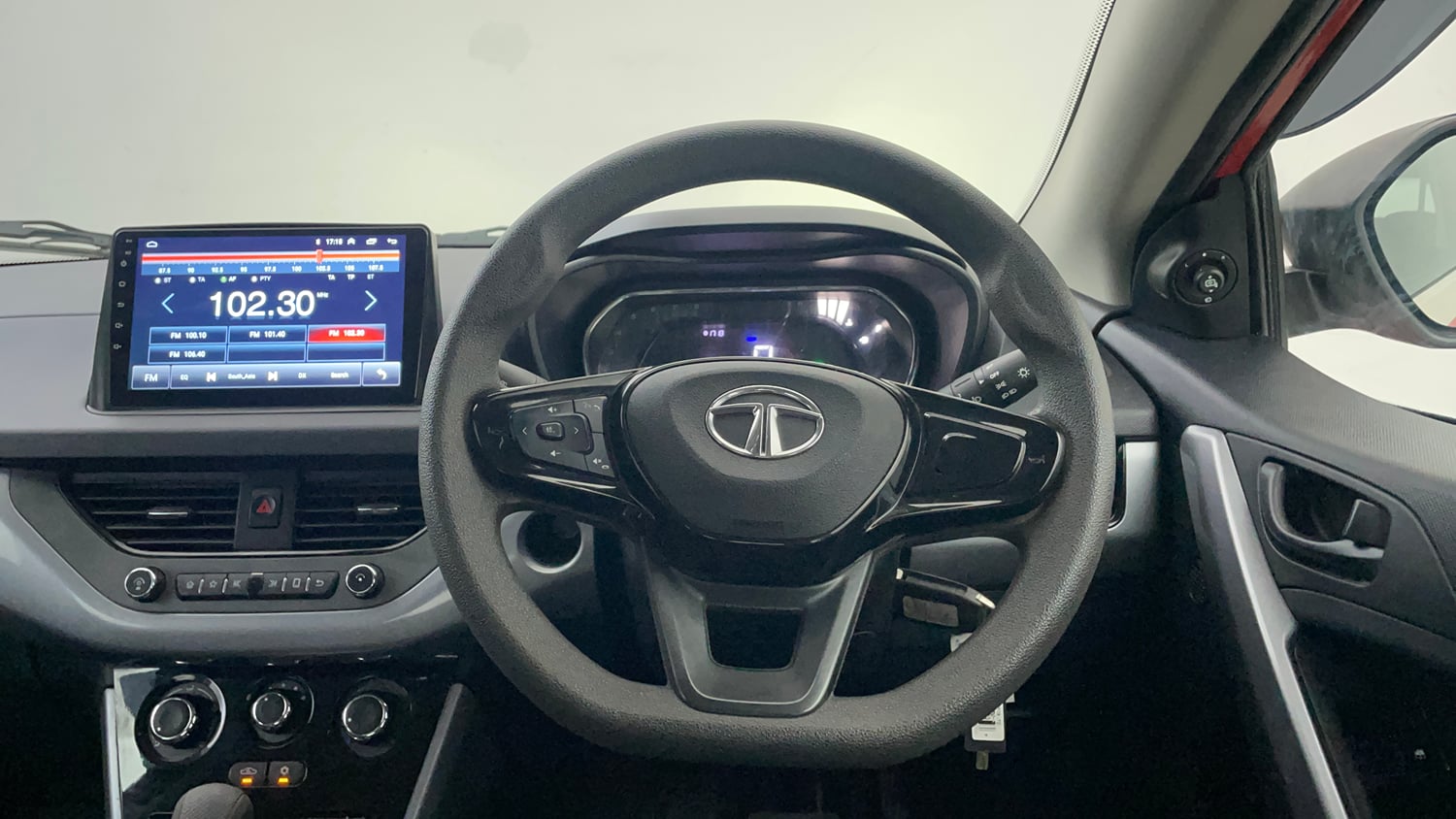 Used 2023 Tata Nexon XMA (S) Petrol Automatic interior STEERING VIEW
