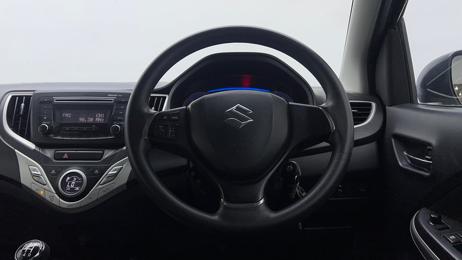 Used 2017 Maruti Suzuki Baleno Delta 1.2 Petrol Manual interior STEERING VIEW