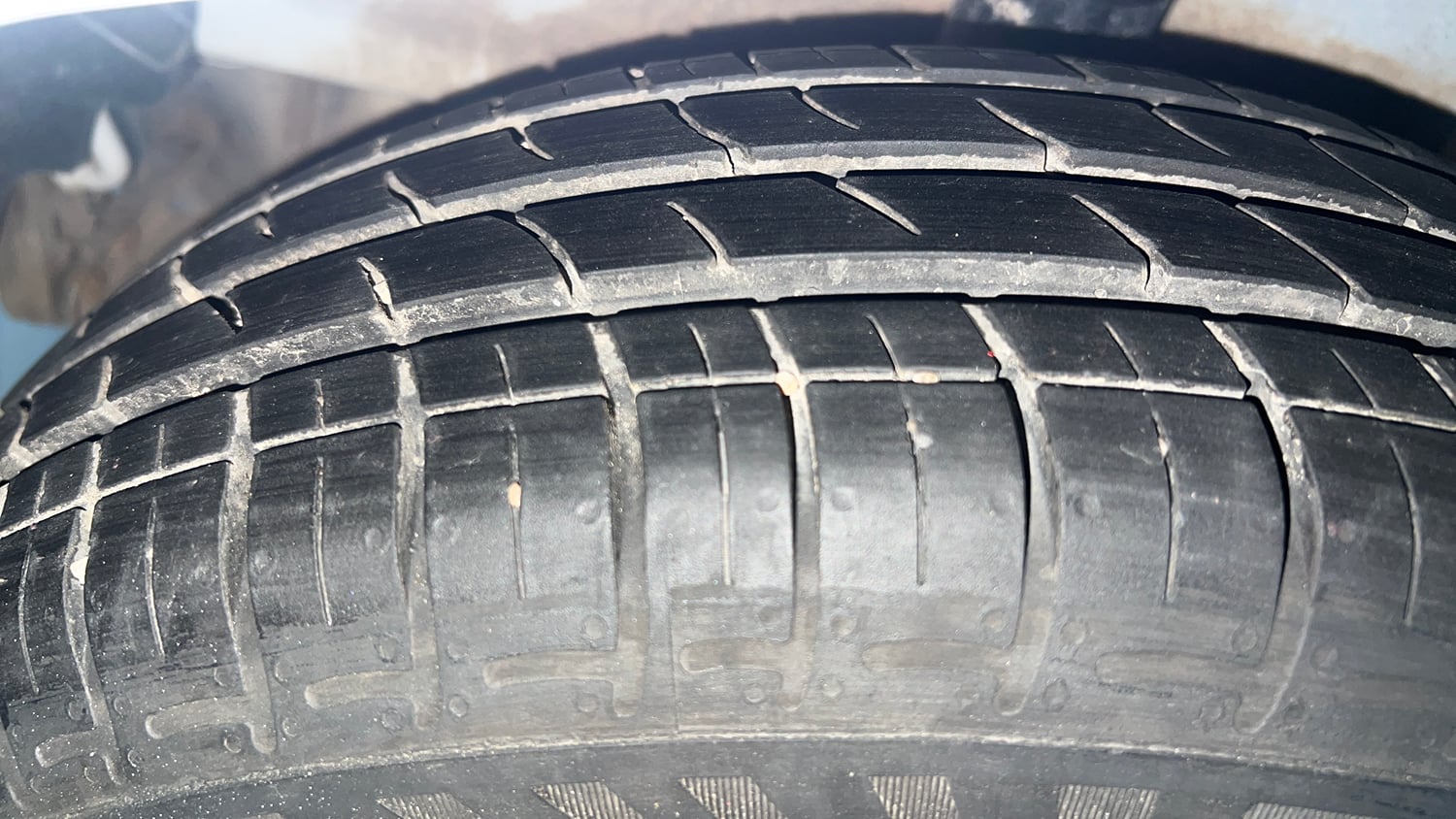Used 2026 Hyundai Grand i10 Nios Sportz 1.2 Hy-CNG Duo Cng Manual tyres RIGHT REAR TYRE TREAD VIEW