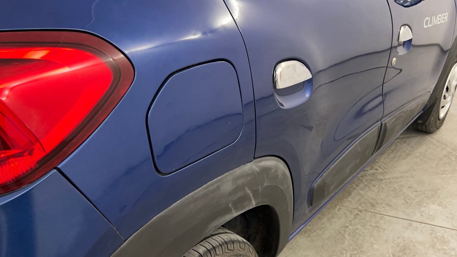 Used 2018 Renault Kwid CLIMBER 1.0 Petrol Manual dents MINOR SCRATCH