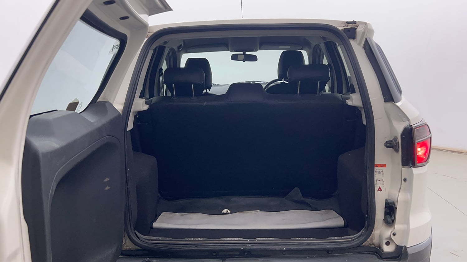 Used 2018 Ford EcoSport Trend 1.5L TDCi Diesel Manual interior DICKY INSIDE VIEW