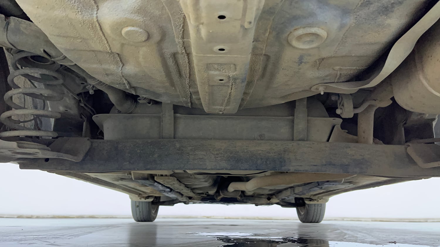 Used 2015 Hyundai Grand i10 Asta 1.1 CRDi Diesel Manual extra REAR UNDERBODY VIEW (TAKEN FROM REAR)