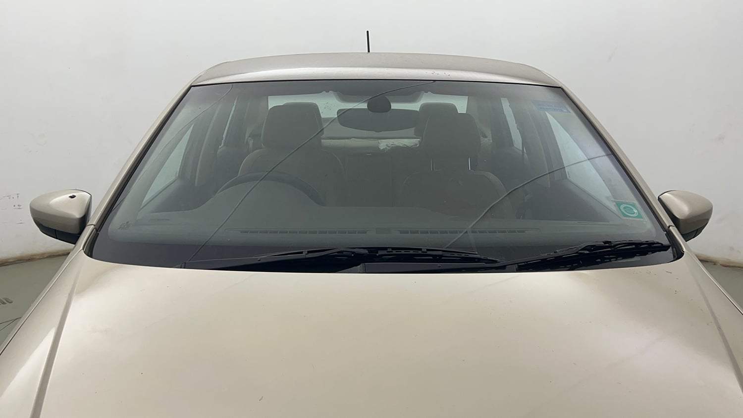 Used 2019 Volkswagen Vento Highline 1.6 (P) Petrol Manual exterior FRONT WINDSHIELD VIEW
