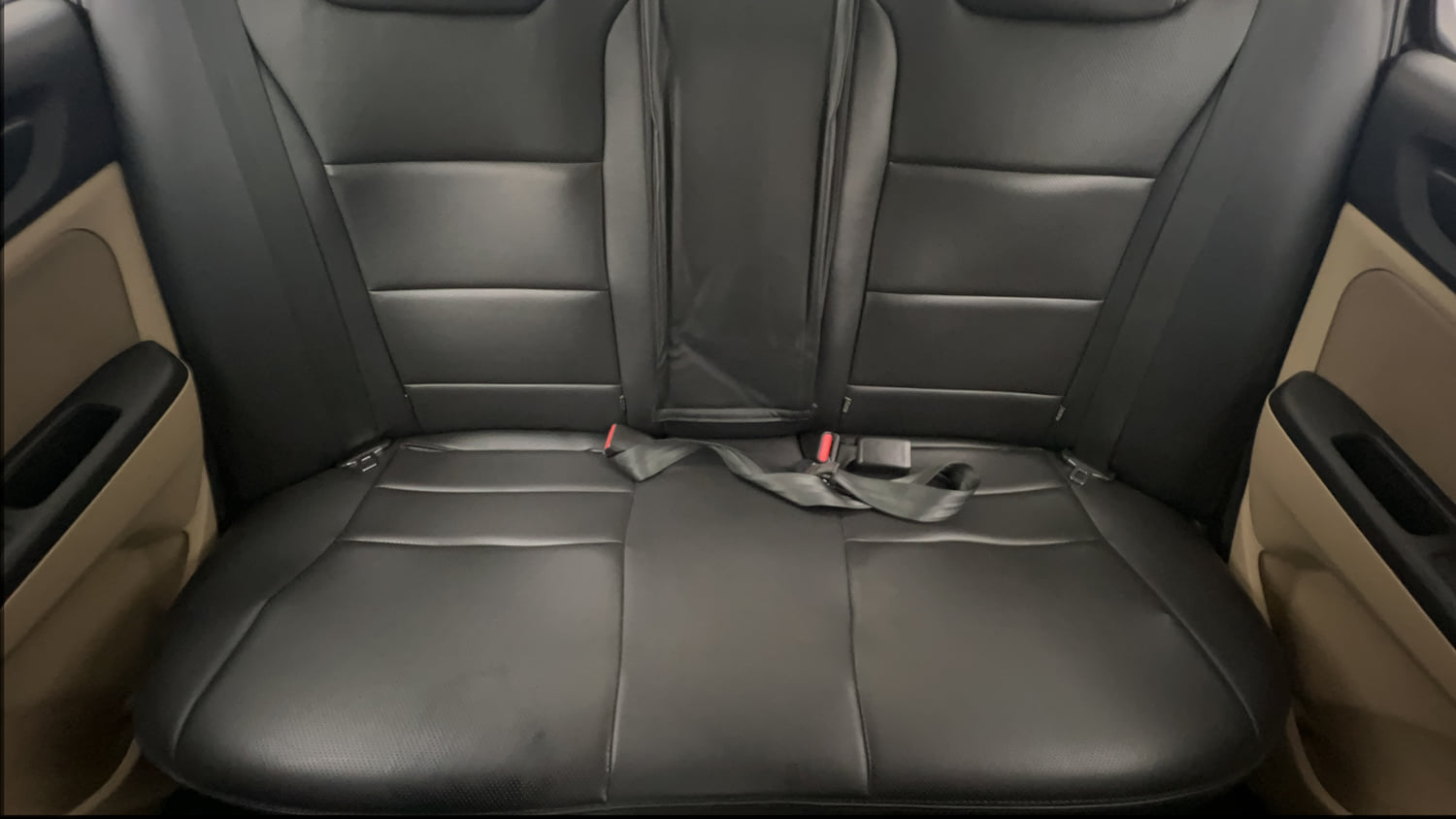 Used 2022 Honda Amaze VX MT 1.2 Petrol Petrol Manual interior REAR SEAT CONDITION VIEW