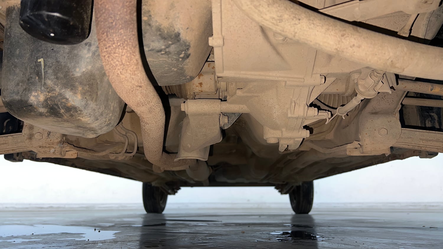 Used 2021 Maruti Suzuki Alto 800 LXi (O) Petrol Manual extra FRONT LEFT UNDERBODY VIEW