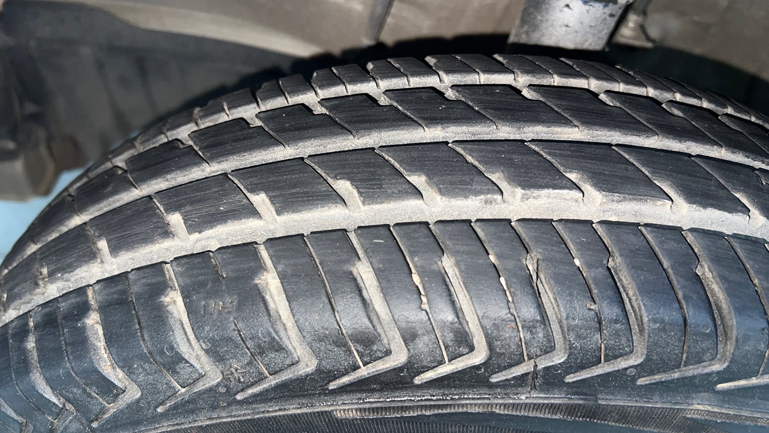 Used 2025 Maruti Suzuki Alto K10 VXi Plus (O) Petrol Manual tyres LEFT FRONT TYRE TREAD VIEW