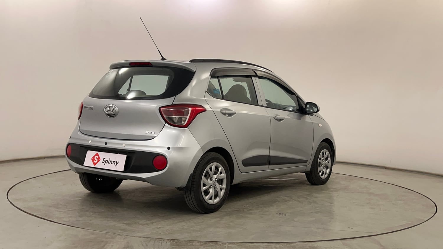 Used 2019 Hyundai Grand i10 Magna 1.2 Kappa VTVT CNG Cng Manual exterior RIGHT REAR CORNER VIEW