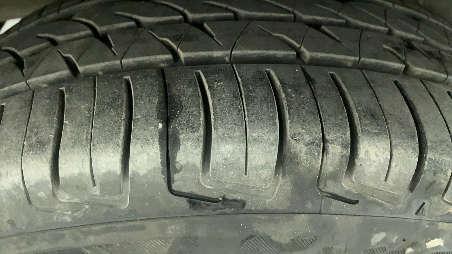 Used 2015 Honda Jazz SV Petrol Petrol Manual tyres LEFT FRONT TYRE TREAD VIEW
