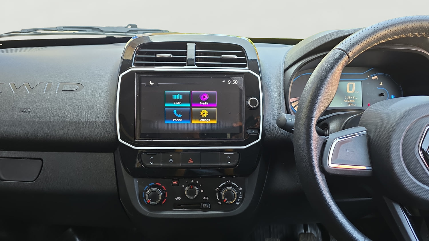 Used 2022 Renault Kwid CLIMBER Petrol Manual interior MUSIC SYSTEM & AC CONTROL VIEW