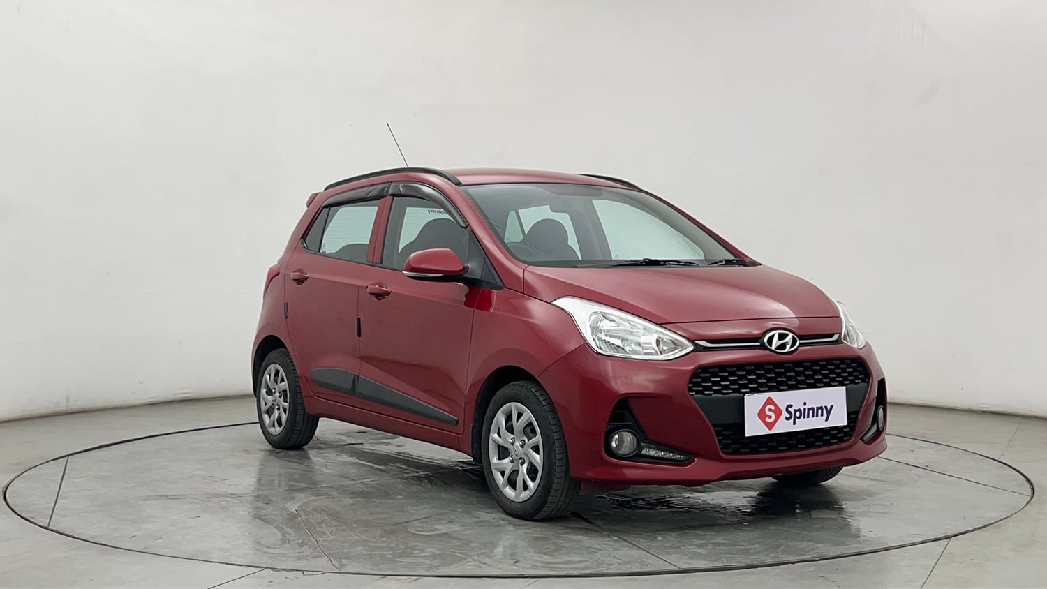 Used 2020 Hyundai Grand i10 Sportz 1.2 Kappa VTVT Petrol Manual exterior RIGHT FRONT CORNER VIEW