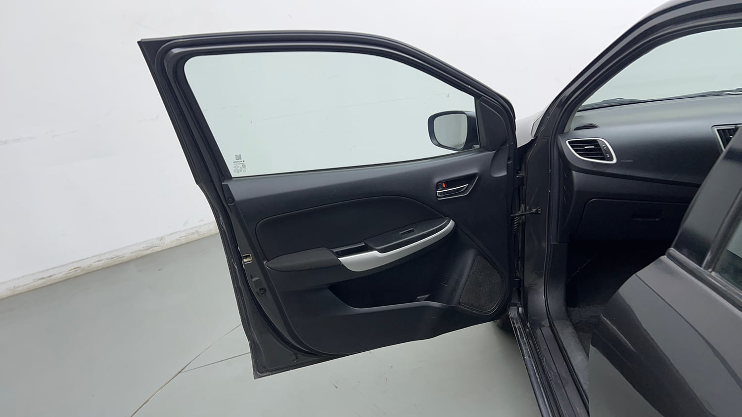 Used 2017 Maruti Suzuki Baleno Delta 1.2 Petrol Manual interior LEFT FRONT DOOR OPEN VIEW